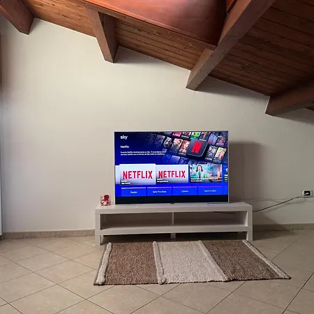 Monicas Place Проживание в семье